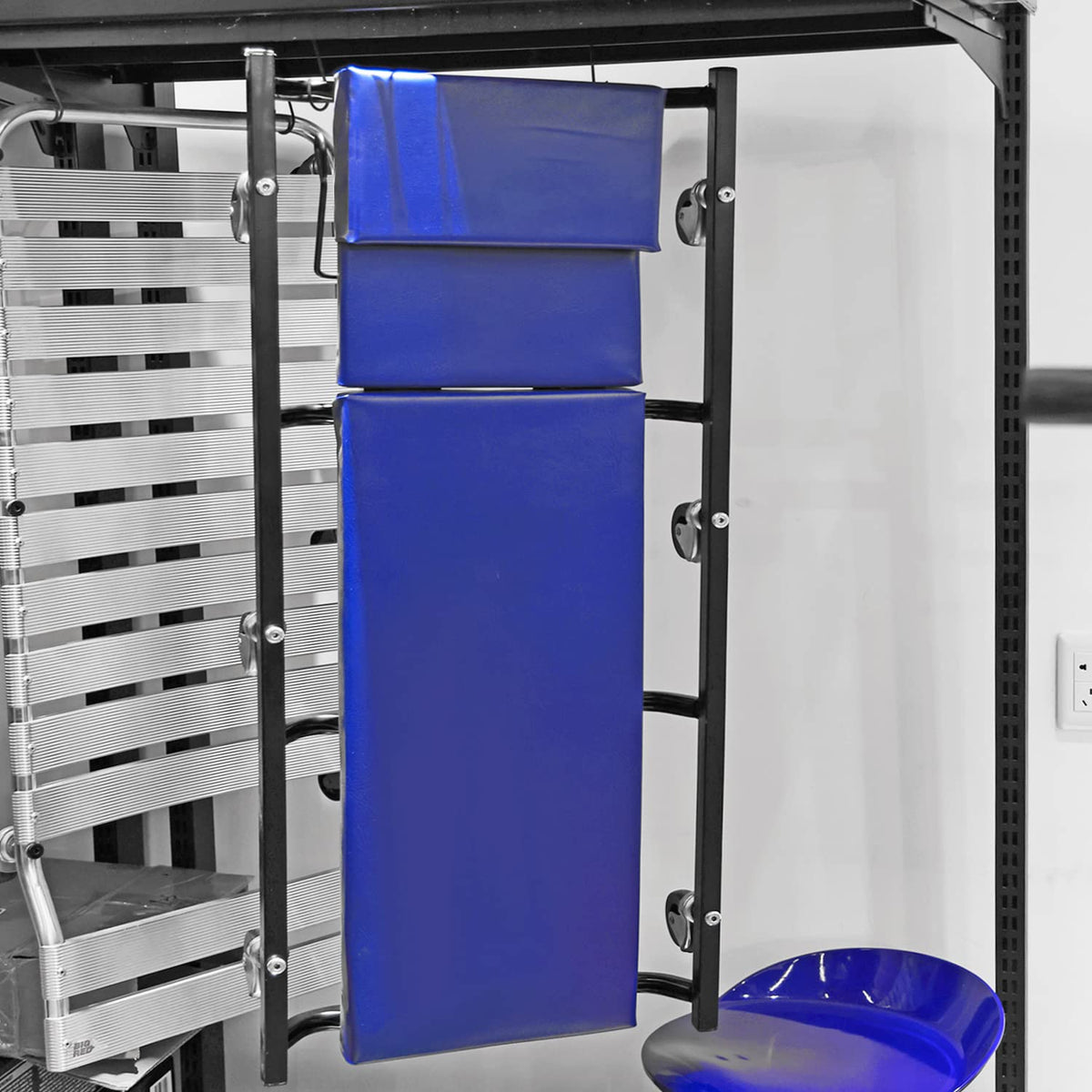 40" Padded Mechanic Creeper with 6 Casters, Blue C83480