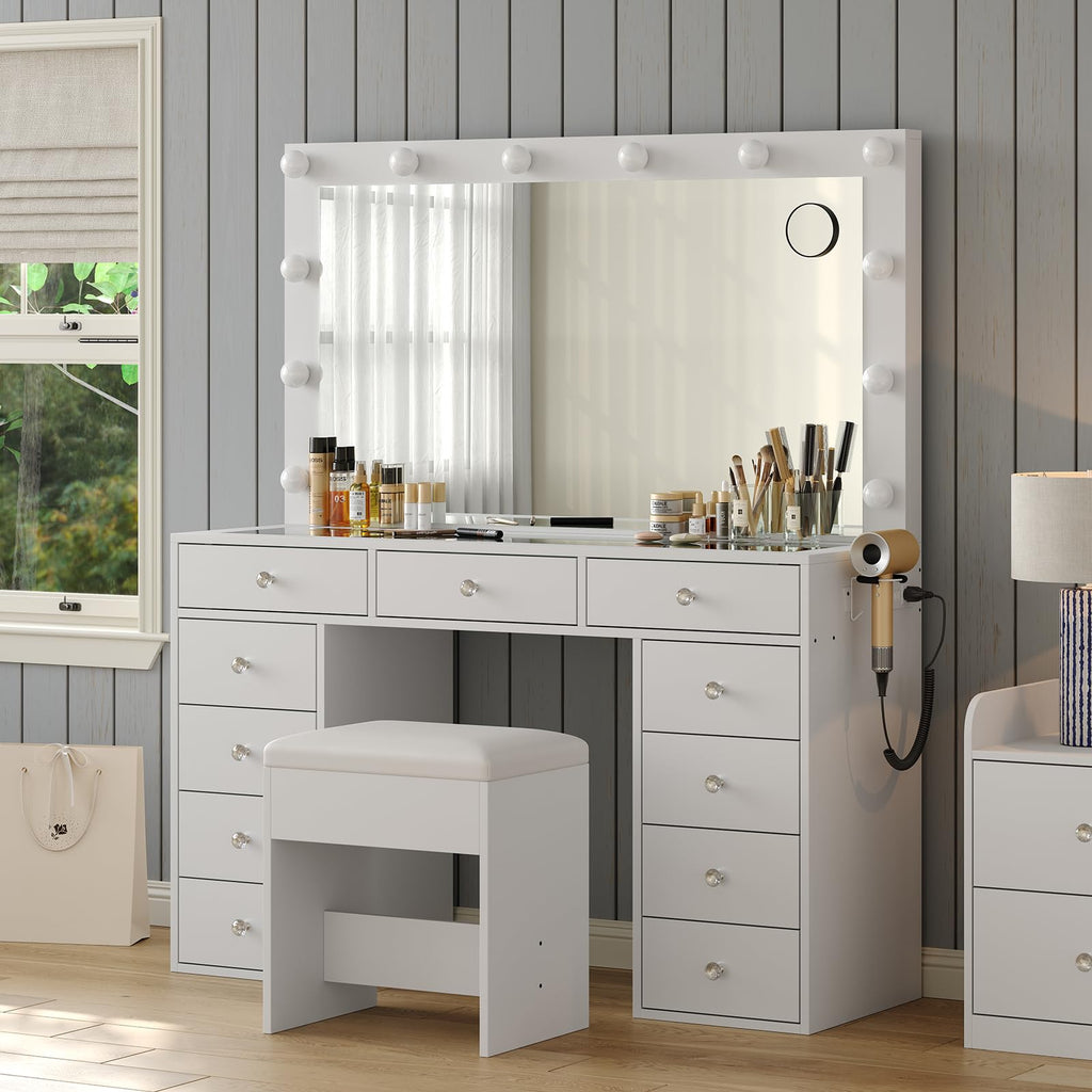 White Vanity Desk with Mirror and Chair P751