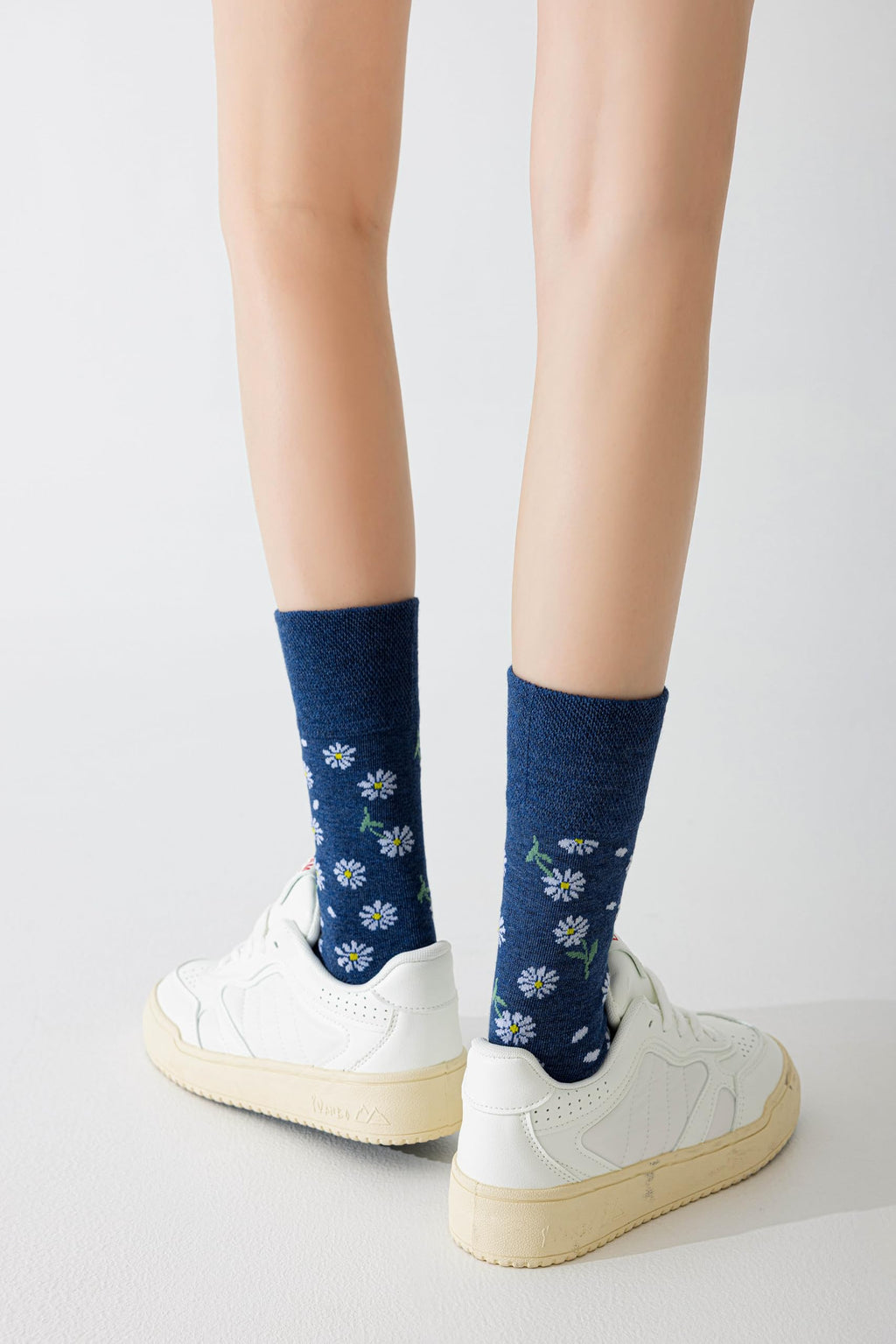 Bamboo Viscose Non Binding Crew Socks, 5 Pairs E405